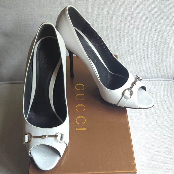 NWT GUCCI NIB leather peep toe stilettos 9.5 - Picture 2 of 10